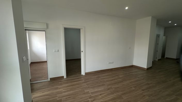 Image No.20-1 Bed Apartment for sale