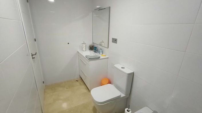 Image No.21-3 Bed Apartment for sale