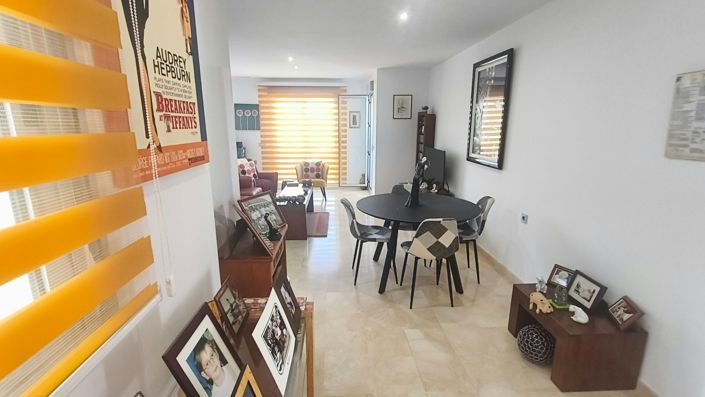 Image No.8-3 Bed Apartment for sale