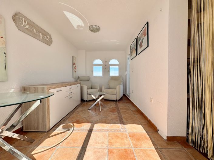 Image No.16-2 Bed Property for sale