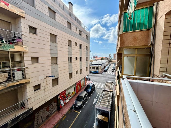 Image No.20-2 Bed Apartment for sale