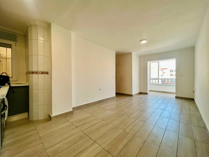Image No.21-2 Bed Apartment for sale