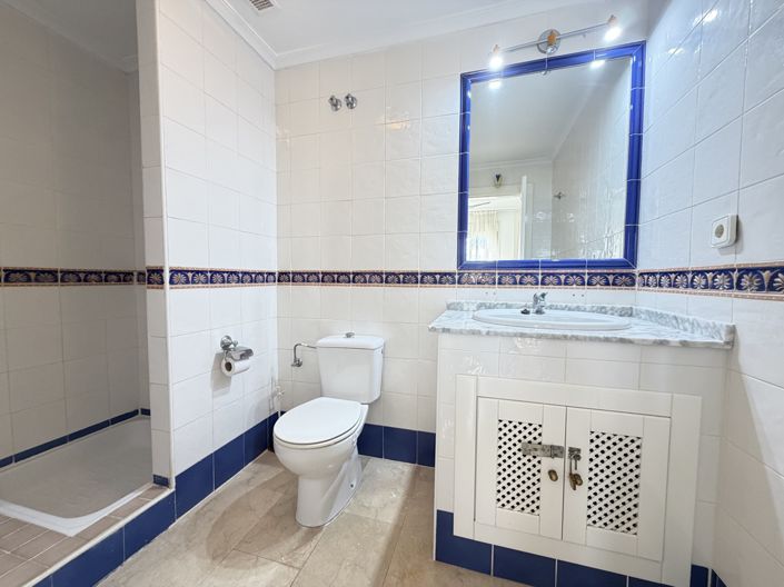 Image No.12-2 Bed Apartment for sale