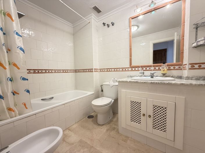 Image No.16-2 Bed Apartment for sale