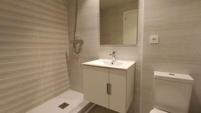 Image No.12-3 Bed Apartment for sale