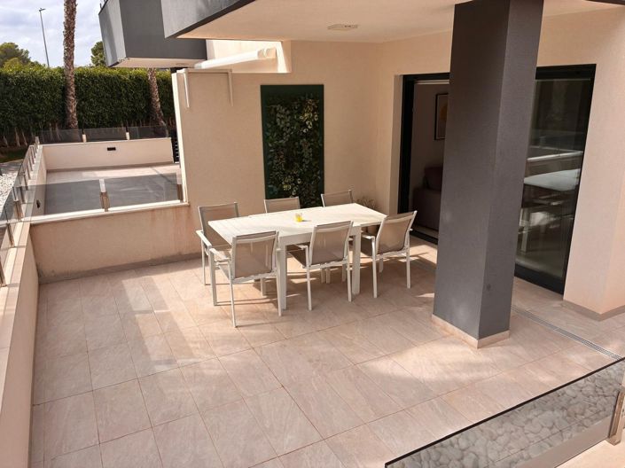 Image No.22-2 Bed Apartment for sale