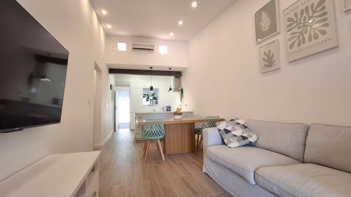 Image No.17-3 Bed Townhouse for sale