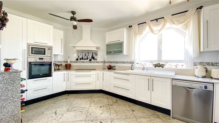 Image No.13-6 Bed Villa for sale