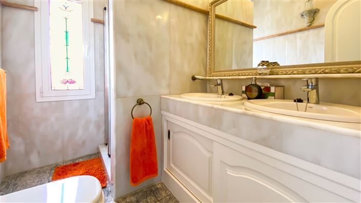 Image No.29-6 Bed Villa for sale