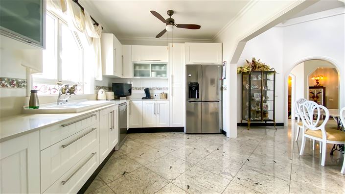 Image No.14-6 Bed Villa for sale