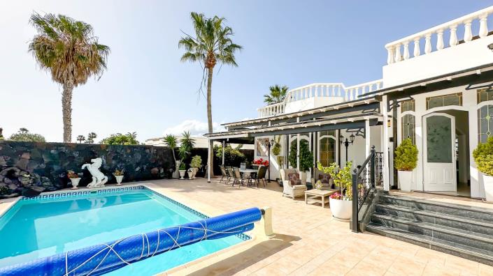 Image No.7-6 Bed Villa for sale