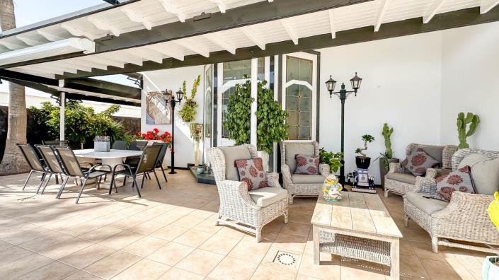 Image No.10-6 Bed Villa for sale