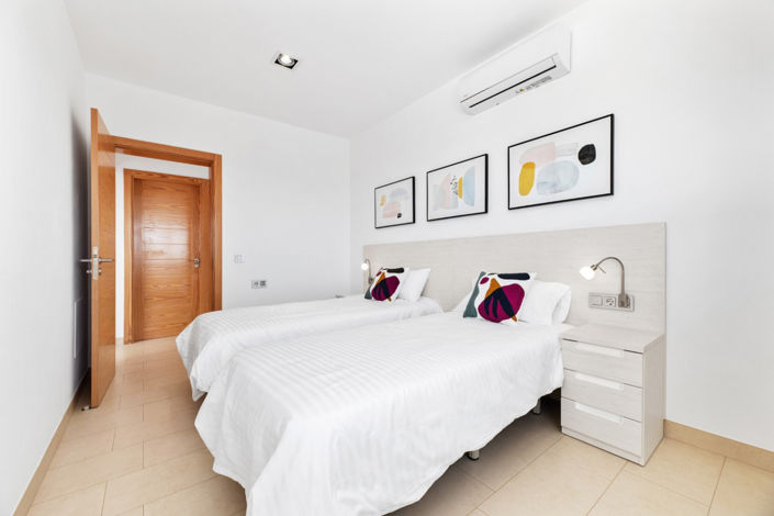 Image No.28-3 Bed Villa for sale