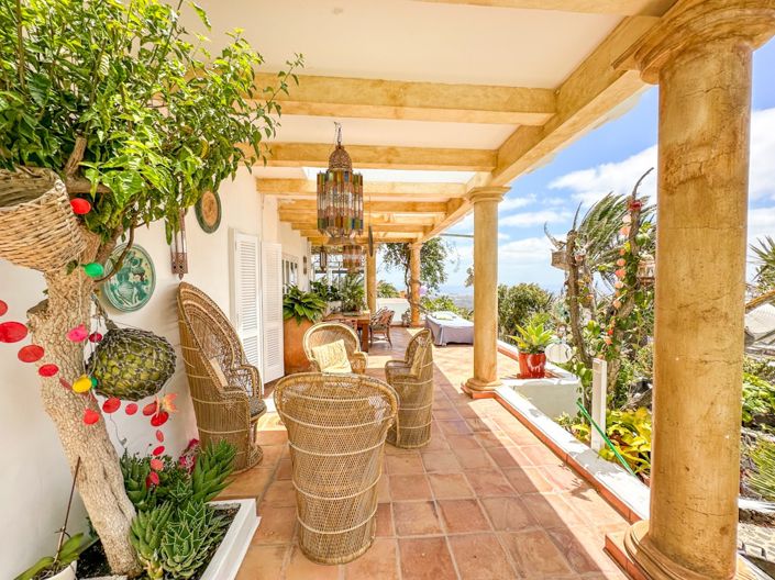 Image No.12-6 Bed Villa for sale