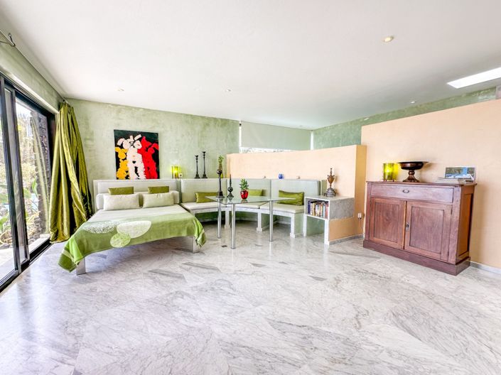 Image No.30-6 Bed Villa for sale