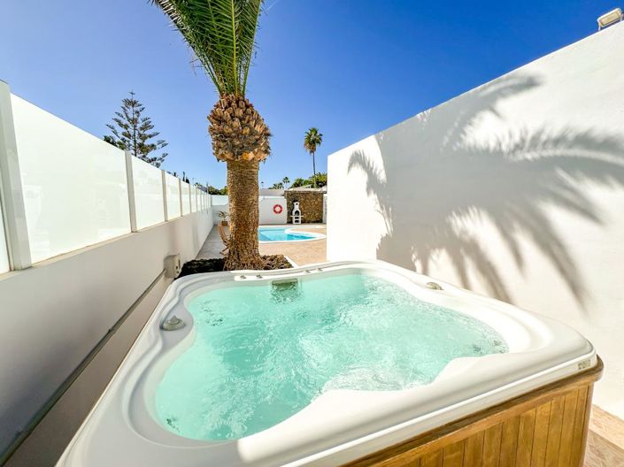 Image No.12-3 Bed Villa for sale