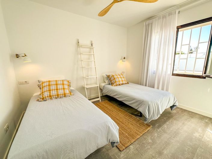 Image No.28-3 Bed Villa for sale