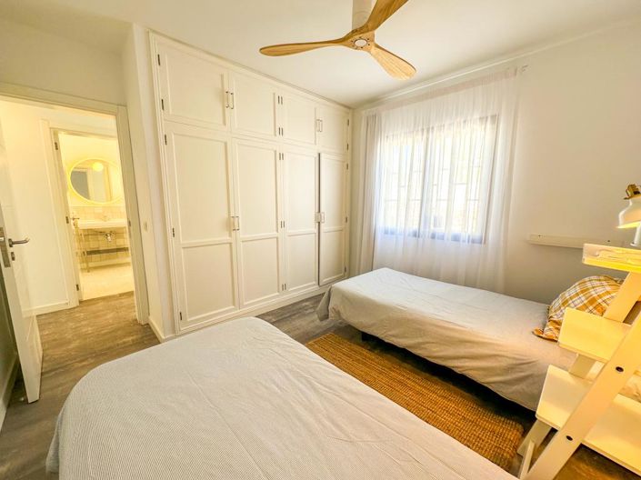 Image No.32-3 Bed Villa for sale