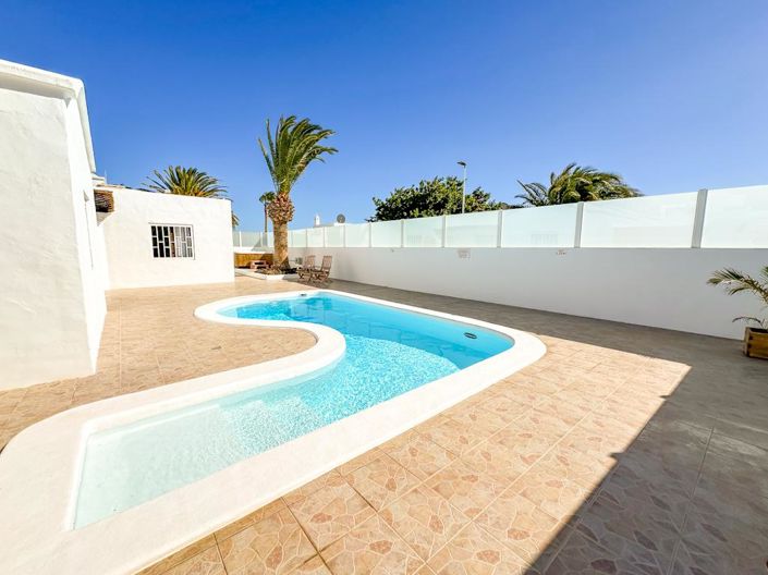 Image No.5-3 Bed Villa for sale