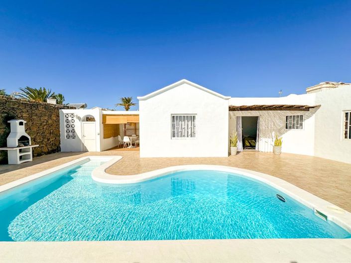 Image No.6-3 Bed Villa for sale