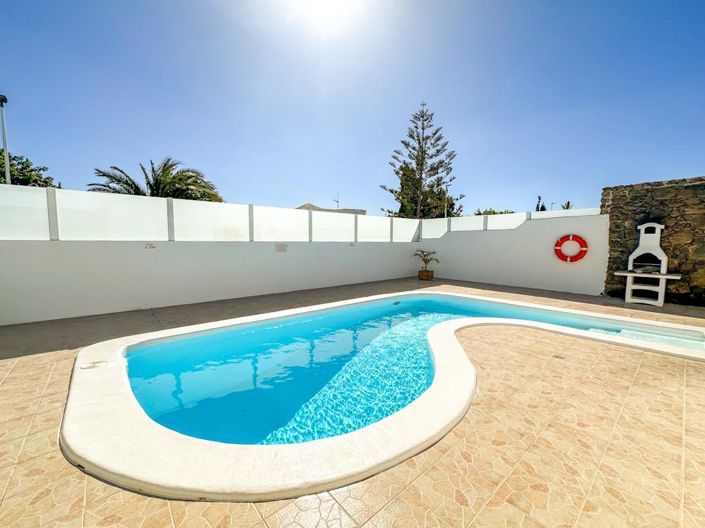 Image No.7-3 Bed Villa for sale