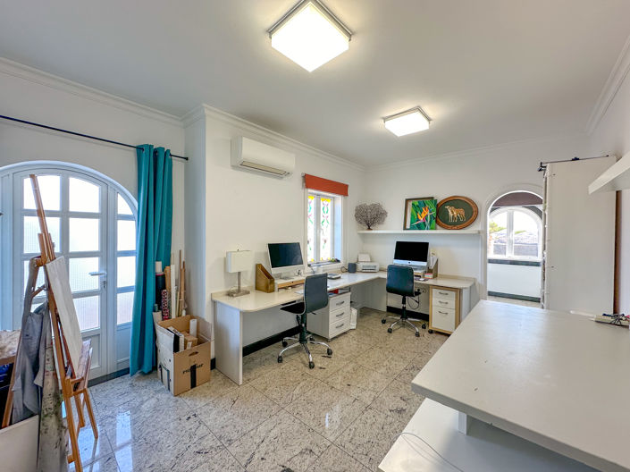 Image No.18-6 Bed Villa for sale