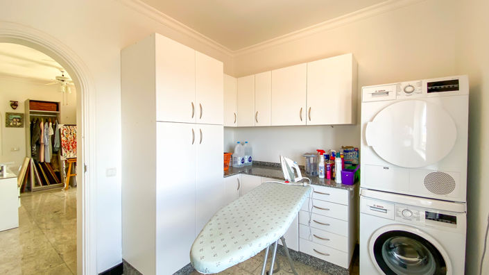 Image No.19-6 Bed Villa for sale