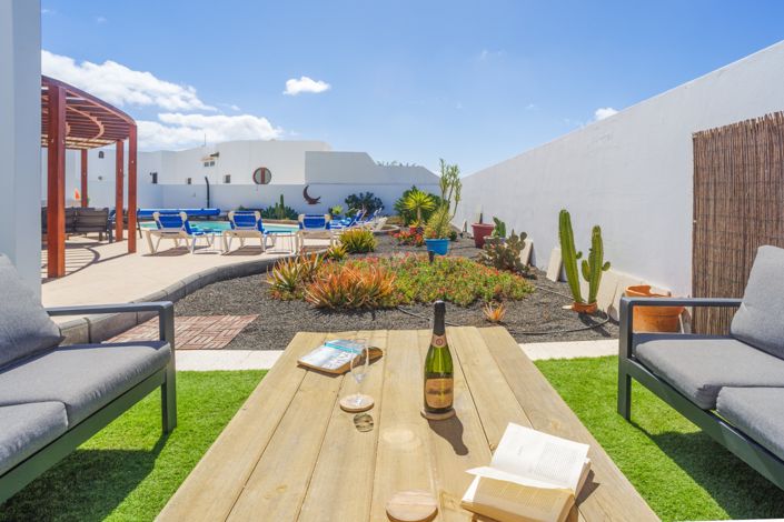 Image No.6-5 Bed Villa for sale