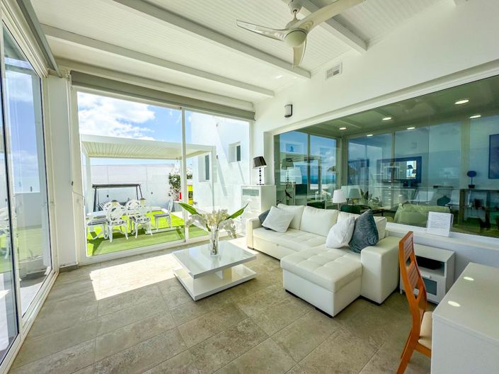 Image No.10-Villa de 4 chambres à vendre à Costa Teguise