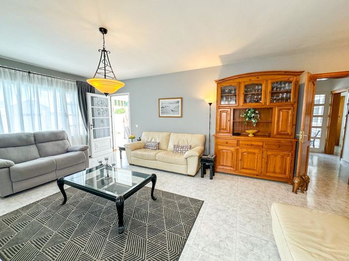 Image No.12-3 Bed Villa for sale