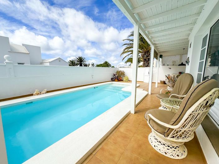 Image No.8-3 Bed Villa for sale