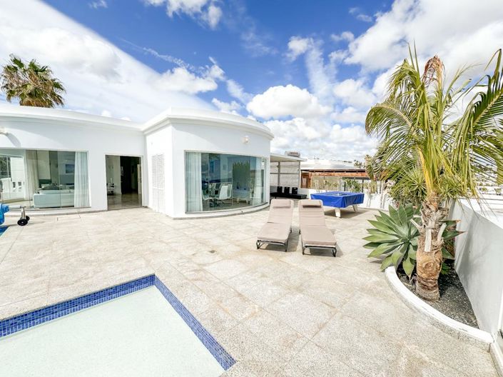 Image No.13-Villa de 4 chambres à vendre à Puerto del Carmen