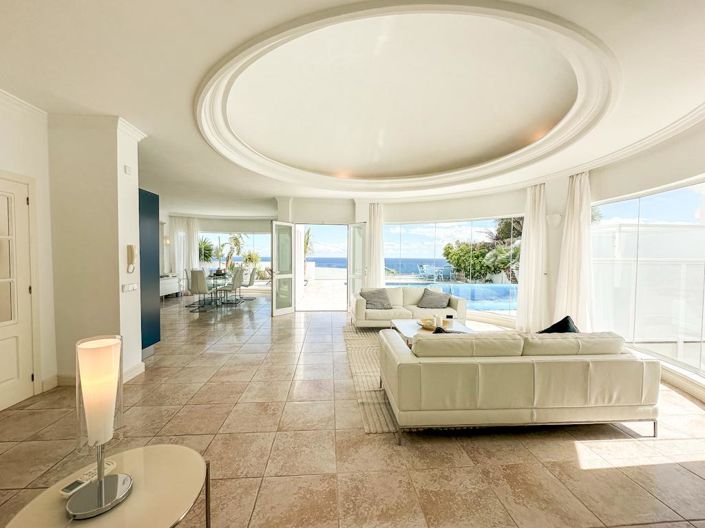 Image No.3-Villa de 4 chambres à vendre à Puerto del Carmen