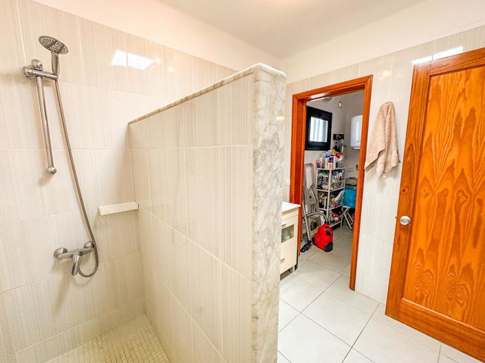 Image No.27-2 Bed Apartment for sale