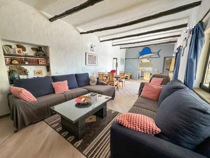 Image No.41-3 Bed Villa for sale