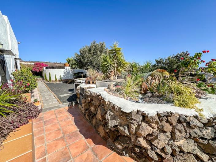 Image No.43-3 Bed Villa for sale