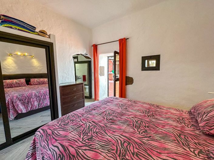 Image No.30-3 Bed Villa for sale