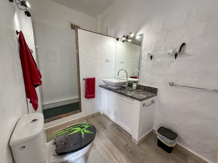 Image No.31-3 Bed Villa for sale