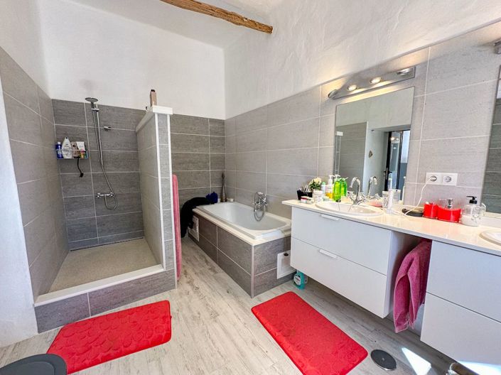 Image No.33-3 Bed Villa for sale