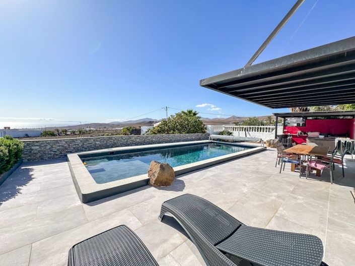 Image No.8-3 Bed Villa for sale