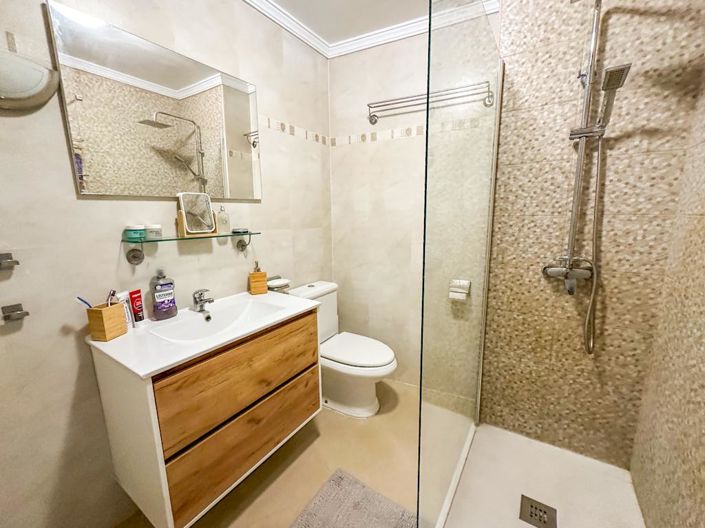 Image No.19-2 Bed Apartment for sale