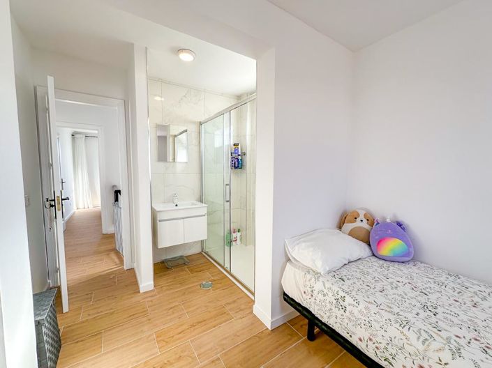 Image No.29-4 Bed Villa for sale