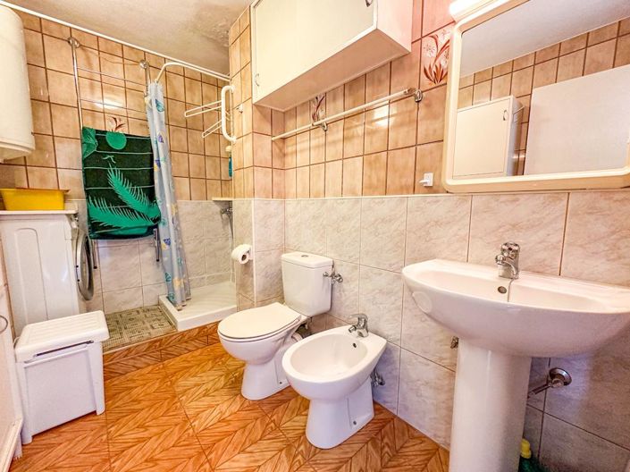 Image No.20-1 Bed Apartment for sale