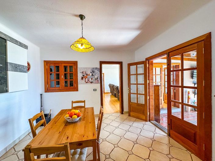 Image No.17-6 Bed Villa for sale