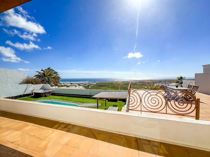 Image No.5-6 Bed Villa for sale