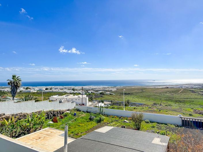 Image No.7-6 Bed Villa for sale