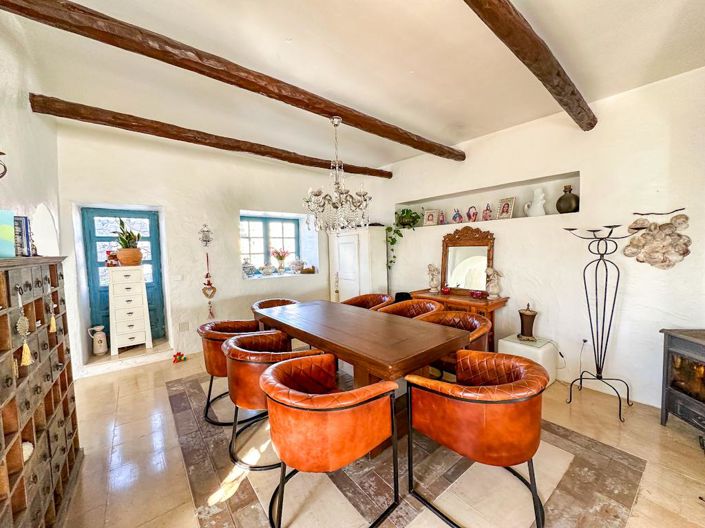 Image No.11-5 Bed Villa for sale