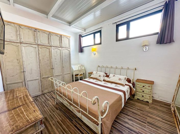 Image No.29-5 Bed Villa for sale