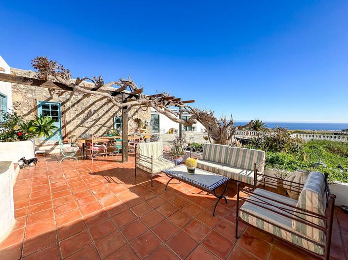 Image No.8-5 Bed Villa for sale