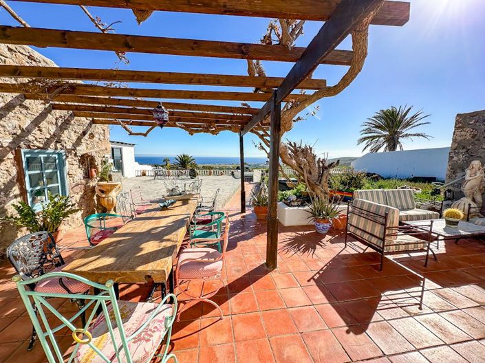 Image No.9-5 Bed Villa for sale